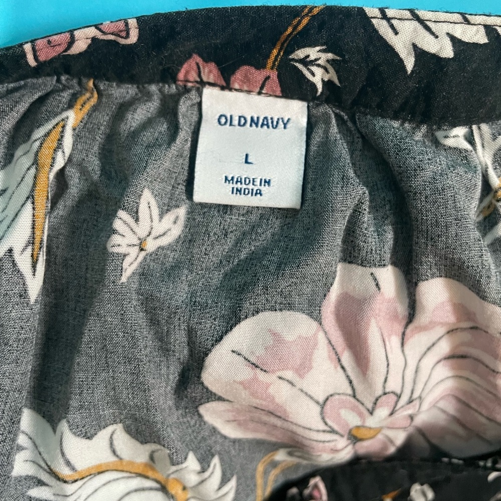 Button up flower shirt - Picture 4 of 5